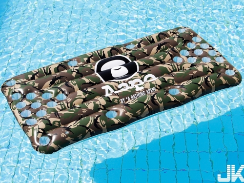 夏日玩水也要潮到出水！AAPE推出水上活動新配備 在陽光下享受Beer Pong X Bikini新玩法！