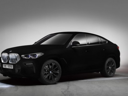 史上最黑車色！BMW 推出奈米碳管黑體塗層概念車
