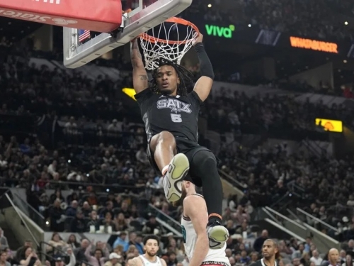 NBA》新秀卡瑟爾出征灌籃大賽 馬刺隊史37年來首人