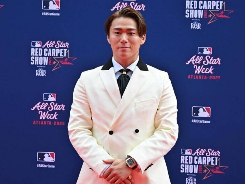MLB明星賽》山本由伸首度體驗紅毯大道 很期待大谷能開轟
