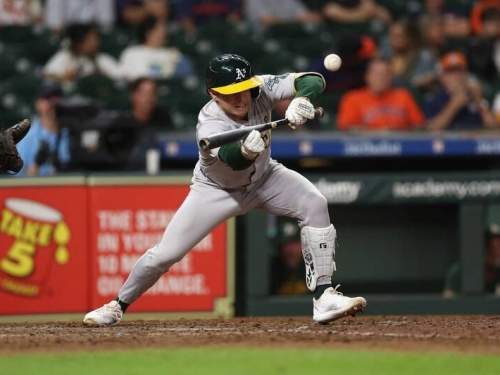 MLB》點點點！運動家連3次短打戰術 讓太空人守備大亂調