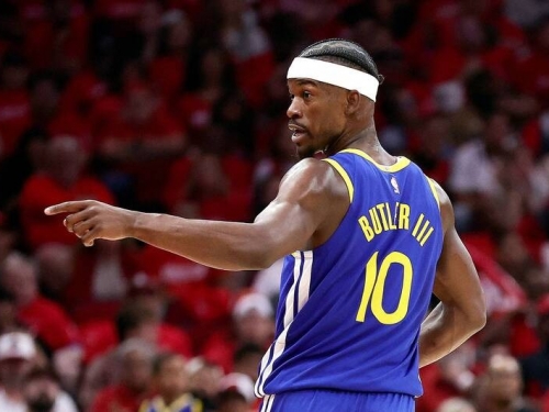 NBA季後賽》勇士主帥締百勝里程碑 盛讚巴特勒：聯盟最棒的球員之一