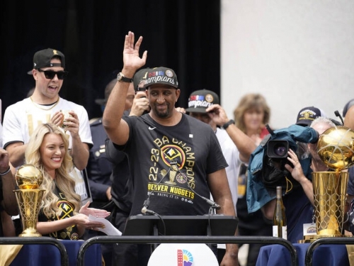 NBA》例行賽剩一週突然換帥 美媒揭露金塊內部風暴