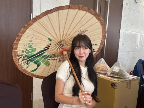 中職》安芝儇回南韓卻是代言宣傳港都 她嗨喊「我是高雄人」