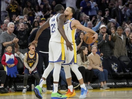 NBA》柯瑞力挺隊友領技術犯規！ D.格林：大家總是把他當成溫順的人