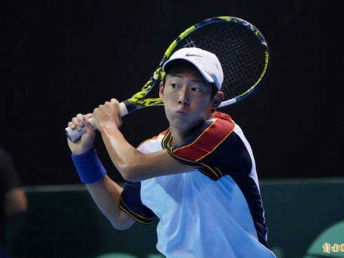 台維斯盃》曾俊欣惜敗重砲手謝爾 台灣遭挪威逼入決勝第5點