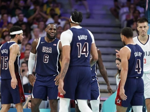 奧運籃球》美國男籃三巨頭合體吸睛 首戰收視超越東奧金牌戰