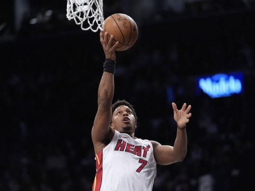 NBA》前冠軍後衛羅利同意和黃蜂買斷 將轉戰家鄉球隊七六人