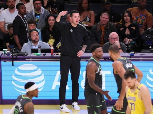 NBA季後賽》湖人放暑假...為何生死戰棄用中鋒？ 總教練解釋原因