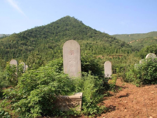 漢文帝霸陵出土1000多具陶俑 全面朝一方向 專家揭密