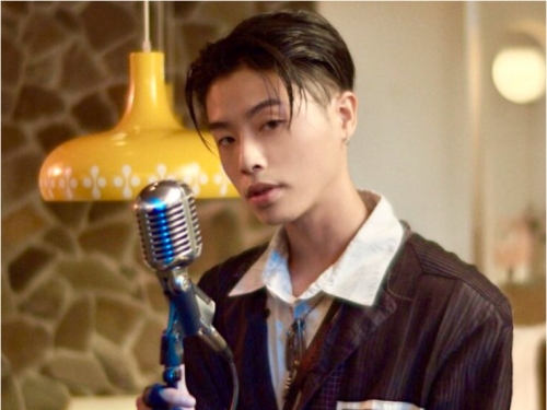 專訪 / 2020 最期待饒舌歌手！跳脫團隊、回歸創作初衷的暖系 Rapper「HowZ」