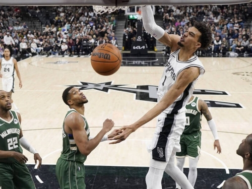 NBA》溫班亞瑪秀超狂火鍋 馬刺砍本季單場新高144分痛扁公鹿