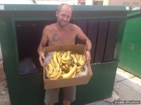 不花一毛錢 這個男子讓數百萬人免費吃飽的原因可能會讓你「大吃一驚」