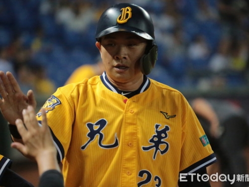 中職／恰恰「鐵支」開轟貢獻3打點　兄弟9比2氣走桃猿