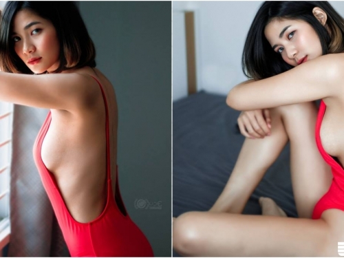 火辣側乳外露！「短髮美乳妹」火紅連身泳衣太搶眼！「大片裸背」好不客氣！