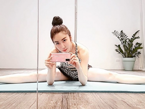 我有個大膽的想法！情慾女王「Jeannine 珍琳」大開腿展現超軟筋骨
