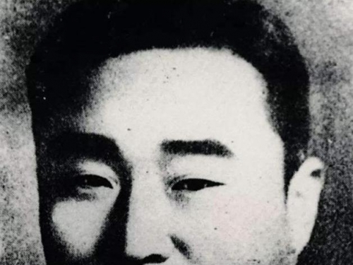 任務為死守7天，他錯聽成“守47天”，直接打出了戰爭歷史的奇蹟