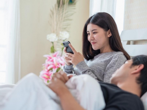 體貼假象是騙局？男友每天早安問候竟是「自動發送」女氣炸：開外掛