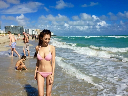 【好硬日報】「F罩杯」小隻馬RaMu、邁阿密海灘正妹Carina Lee、「內衣模特」NikiWang