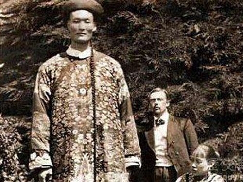 歷史上最高的人——詹世釵
