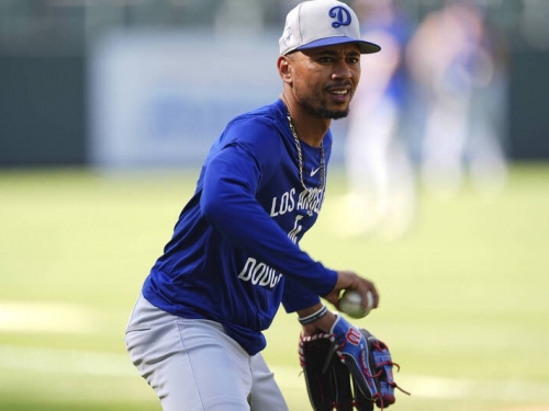 MLB》道奇教頭澄清沒有要貝茲改守外野 會給領5億約的康佛托機會