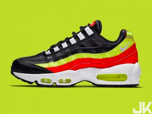 Nike Air Max 95雙色齊發！夏末涼爽螢光、初秋神秘深藍 哪一雙是你的菜？