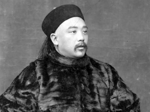 袁世凱墓取名“袁陵”，遭全國反對，徐世昌僅改一字無人抗議