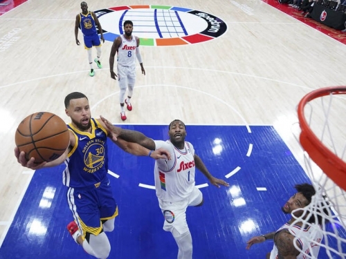 NBA》巴特勒缺陣、柯瑞29分無用 七六人轟垮勇士終止9連敗