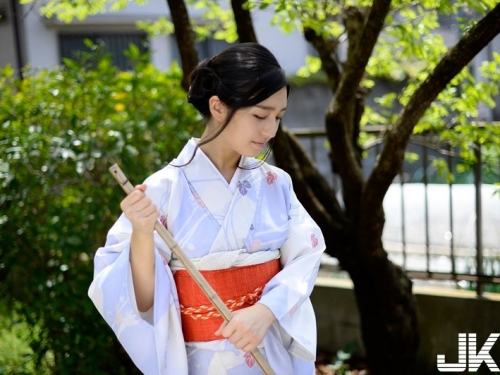 和服家政婦「古川いおり」！穿和服洗衣服、打掃、做家事，甚至還有「特殊服務」