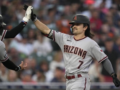 MLB》打瘋了！台美混血大物雙響+滿貫砲 響尾蛇毒咬老虎收3連勝