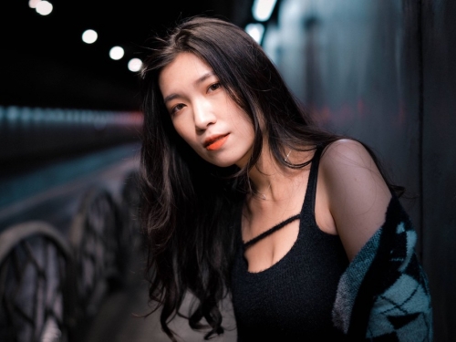 專訪 / 每一刻都在激盪生活的美好！檔車女騎士 惟茜 Allie 的騎車哲學