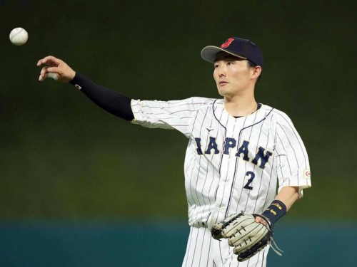 經典賽》源田壯亮手指骨折硬上助日本摘冠 卻警告「小孩子不能學！」