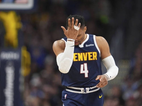 NBA》約基奇開無雙也沒救 金塊季末4連敗可能去打附加賽