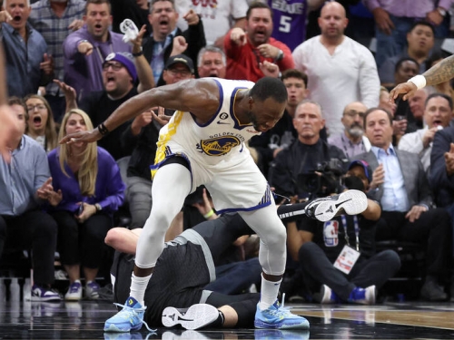 格林「出腳」勇士2連敗 今日NBA季後賽戰績