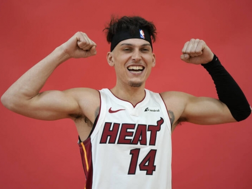 NBA》遭嗆「少了你熱火也能進總冠軍」 英雄哥舉季後賽實績反擊酸民