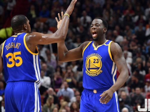 [影片]勇士格林又和KD吵架 老將和「喜劇天王」連忙當和事佬