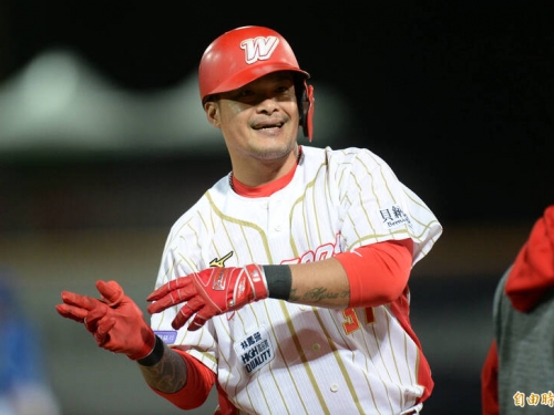 中職》休賽季最重要的訓練！ 林智勝揪胡金龍打高爾夫球（影音）