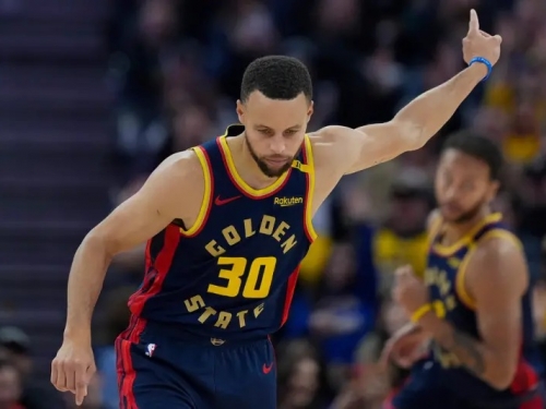 NBA》Curry、Wiggins合砍50分！勇士120：97勝老鷹　重返西區第一