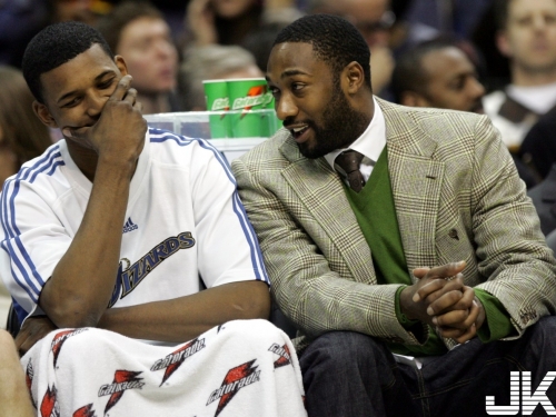 尼克楊慘遭「零號情報員」霸淩！灌醉、綑綁再灑滿美金