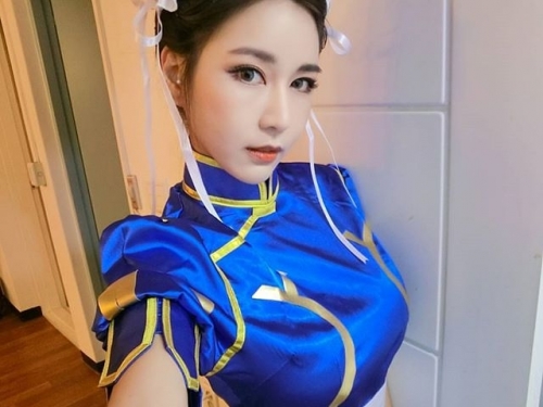 韓國正妹DJ顏值驚人，比基尼照不算什麼....「頂巨乳刷盤」才是真的讓人噴鼻血啊！