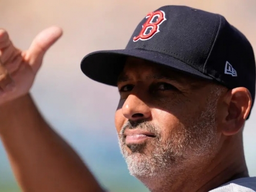 MLB》紅襪主帥Alex Cora受肯定！獲3年7億延長合約　成史上第2高薪教頭