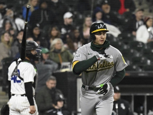 MLB》運動家新星雙響砲、單場3安灌進6打點 登大聯盟全壘打王