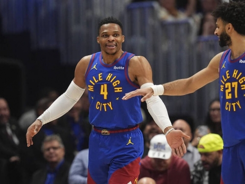 NBA》約基奇生病缺陣無礙！ 穆雷、魏少攜手助金塊打爆快艇