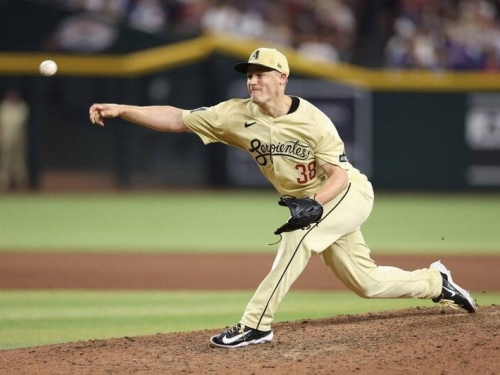 MLB》暗示想加入衛冕軍道奇？ 響尾蛇守護神談「新東家」語帶玄機