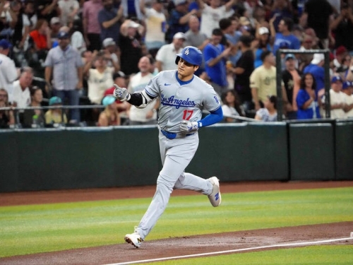 MLB》邁向「50-50」！大谷翔平第44轟出爐 道奇MVP三連星驚天3連轟