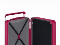 Louis Vuitton 邀來工業設計大師打造全新滾輪系列行李箱