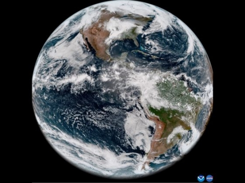 近似人眼從太空看到的地球，新氣象衛星 GOES-18 首張圖像釋出