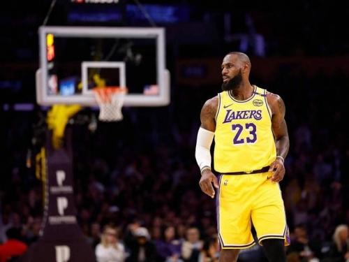 NBA》詹皇歷史夜 千勝教頭發文「誰在乎」惹眾怒