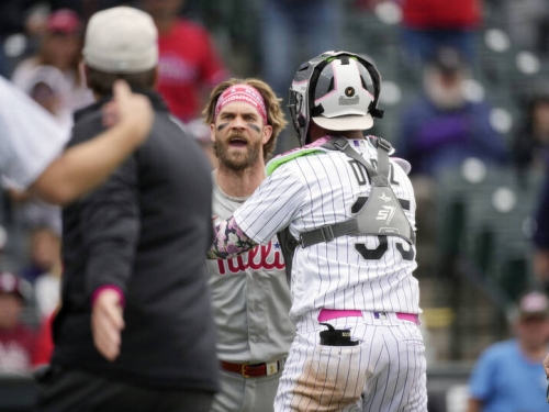 MLB》洛磯投手「挑釁動作」惹惱哈波 雙方清板凳對峙