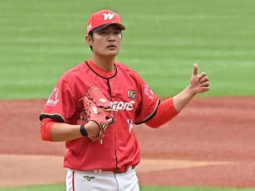 中職》原本擔心前一場把分數打光了 王維中看到先得分忍不住偷笑